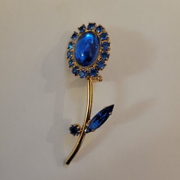 Vintage Blue Rhinestone Floral Brooch Pin Gold Tone Oval & Marquise Crystals Ele - Picture 1 of 5